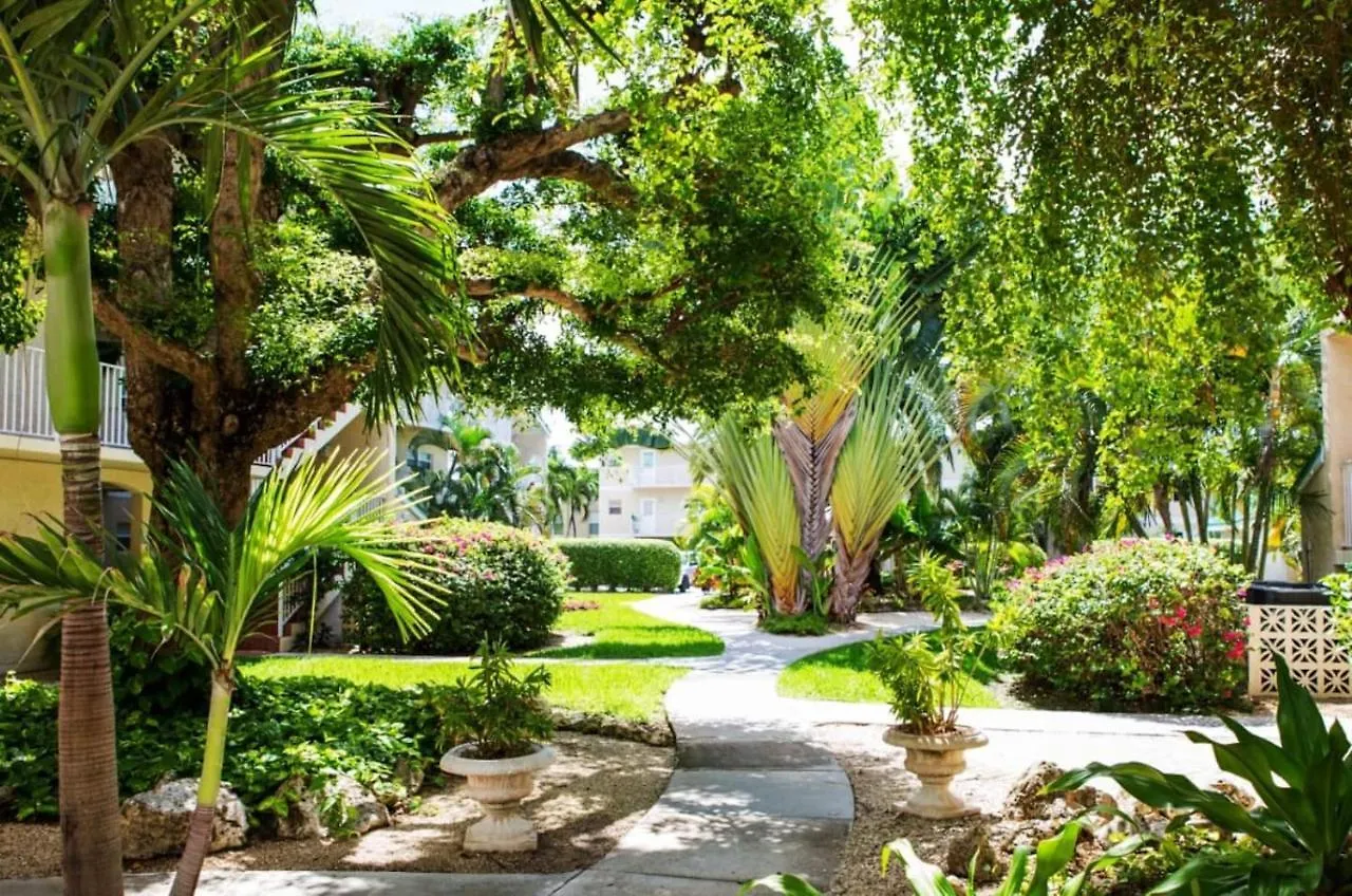 Beach Living At Plantation Village Blgs George Town Cayman Islands