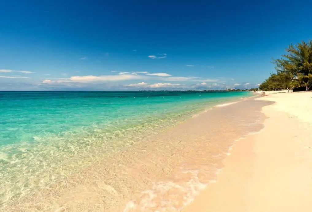Beach Living At Plantation Village Blgs George Town 0*,