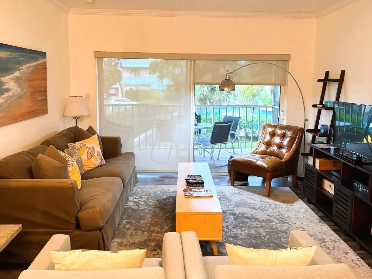 Beach Living At Plantation Village Blgs George Town Cayman Islands