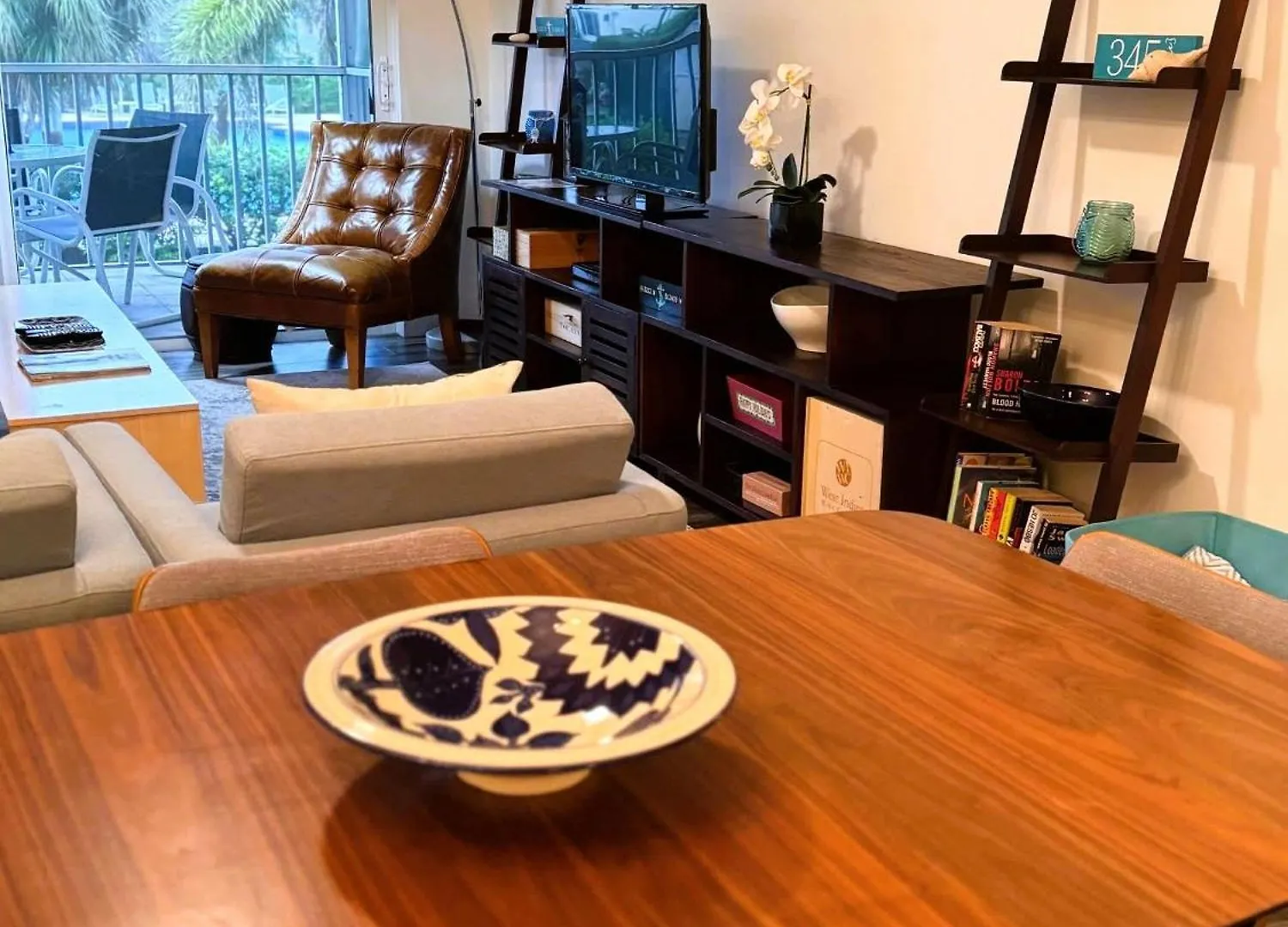 Beach Living At Plantation Village Blgs George Town Apartment