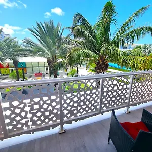 Apartment Cayman Luxury At The Grove, West Bay